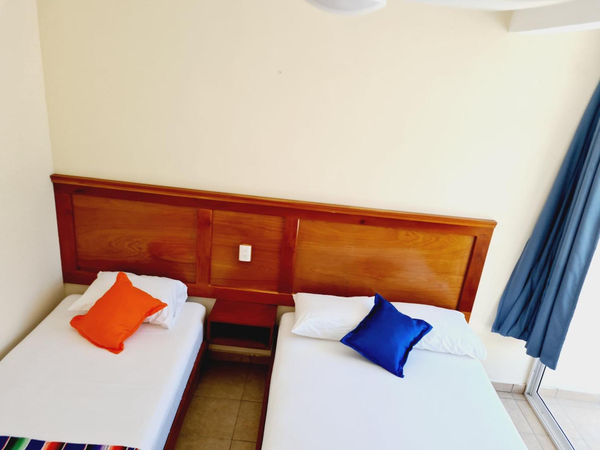 Hotel Machos Махахуал Екстериор снимка